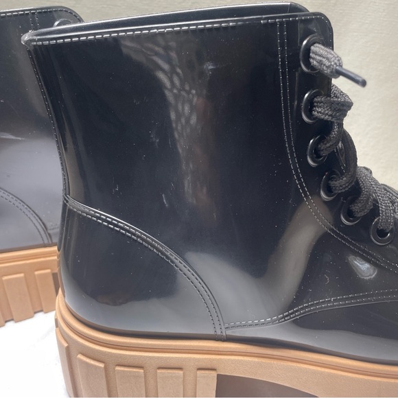 Black Gianni Bini Boots - Picture 6 of 9